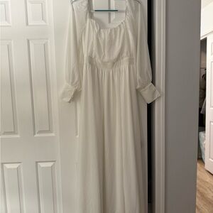 NWOT Long Sleeve White Maxi Dress Size L